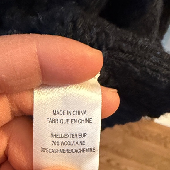 Theory Navy turtle Neck Sweater size S/P - Picture 3 of 8